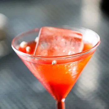 Martini Cocktail Kozarec Ustvarjalne Vijak Spirala Slame Molekule Kozarec Vina Šampanjec Ognjeni Stranka Bar Kozarci Kuhinja Orodja
